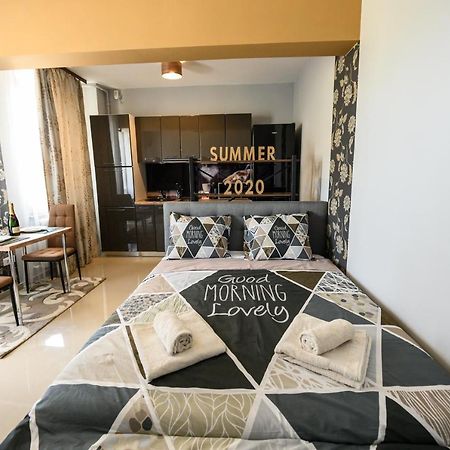Beachside Studio Mamaia Nord Apartment Navodari Exterior photo